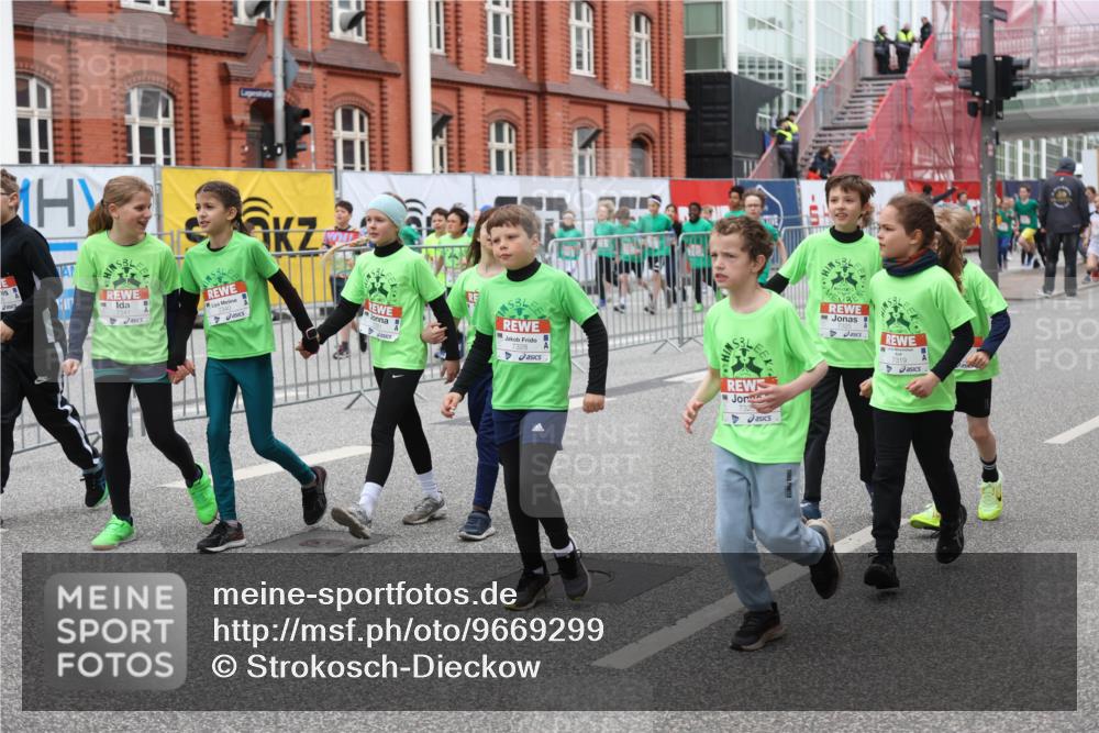 25.04.2026 - Das Zehntel Strokosch-Dieckow http://msf.ph/oto/9669299 25.04.2026 10:12:18 Allgemein zum Event 1111, 7340, 7319 meine-sportfotos.de