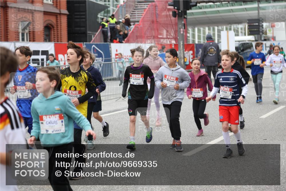 25.04.2026 - Das Zehntel Strokosch-Dieckow http://msf.ph/oto/9669335 25.04.2026 10:13:07 Allgemein zum Event 8061, 7587, 8060 meine-sportfotos.de