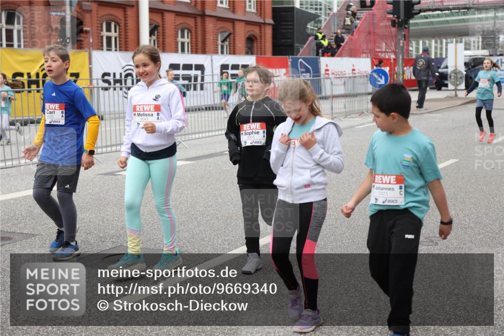 25.04.2026 - Das Zehntel Strokosch-Dieckow http://msf.ph/oto/9669340 25.04.2026 10:13:13 Allgemein zum Event 8045, 8043, 8055, 7471 meine-sportfotos.de
