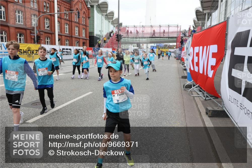 25.04.2026 - Das Zehntel Strokosch-Dieckow http://msf.ph/oto/9669371 25.04.2026 10:14:13 Allgemein zum Event 5733 meine-sportfotos.de