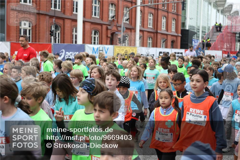 25.04.2026 - Das Zehntel Strokosch-Dieckow http://msf.ph/oto/9669403 25.04.2026 10:31:21 Allgemein zum Event 8, 7360, 7052, 7365 meine-sportfotos.de