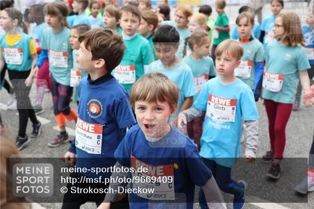 25.04.2026 - Das Zehntel Strokosch-Dieckow http://msf.ph/oto/9669409 25.04.2026 10:31:33 Allgemein zum Event 5353, 5352, 6824 meine-sportfotos.de