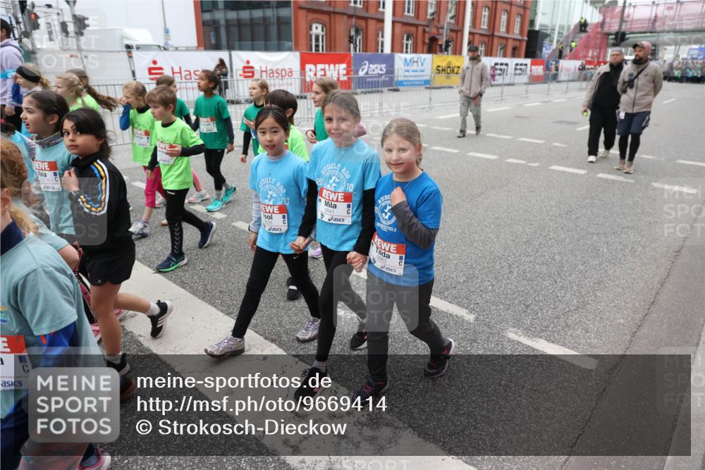 25.04.2026 - Das Zehntel Strokosch-Dieckow http://msf.ph/oto/9669414 25.04.2026 10:31:37 Allgemein zum Event 57, 657, 20, 6841, 10, 863 meine-sportfotos.de