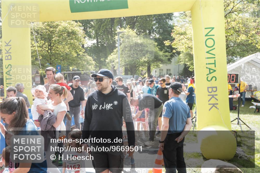 09.05.2026 - Störlauf H.Heesch http://msf.ph/oto/9669501 09.05.2026 13:04:19 Ziel 6162 meine-sportfotos.de