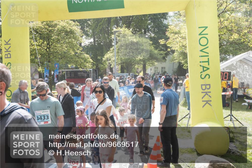 09.05.2026 - Störlauf H.Heesch http://msf.ph/oto/9669517 09.05.2026 13:04:42 Ziel 3433, 204, 6255 meine-sportfotos.de