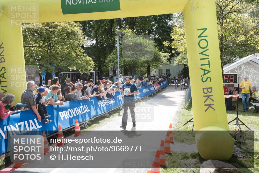 09.05.2026 - Störlauf H.Heesch http://msf.ph/oto/9669771 09.05.2026 13:28:43 Ziel 88 meine-sportfotos.de