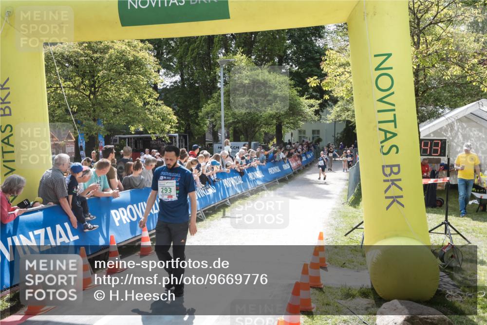 09.05.2026 - Störlauf H.Heesch http://msf.ph/oto/9669776 09.05.2026 13:28:44 Ziel 293 meine-sportfotos.de
