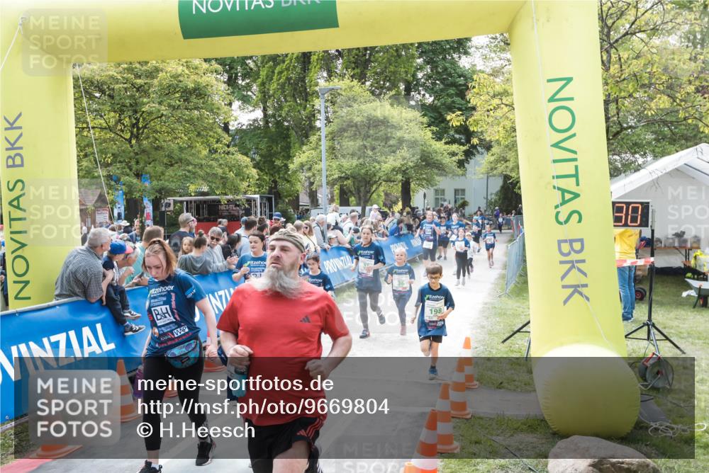 09.05.2026 - Störlauf H.Heesch http://msf.ph/oto/9669804 09.05.2026 13:29:31 Ziel 88 meine-sportfotos.de