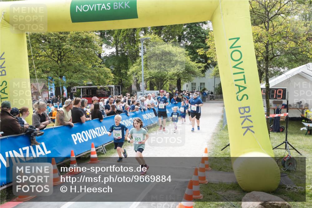 09.05.2026 - Störlauf H.Heesch http://msf.ph/oto/9669884 09.05.2026 13:34:18 Ziel 238, 301, 189 meine-sportfotos.de