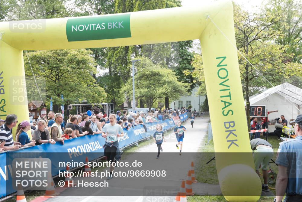 09.05.2026 - Störlauf H.Heesch http://msf.ph/oto/9669908 09.05.2026 13:42:09 Ziel 505, 374, 453, 80 meine-sportfotos.de