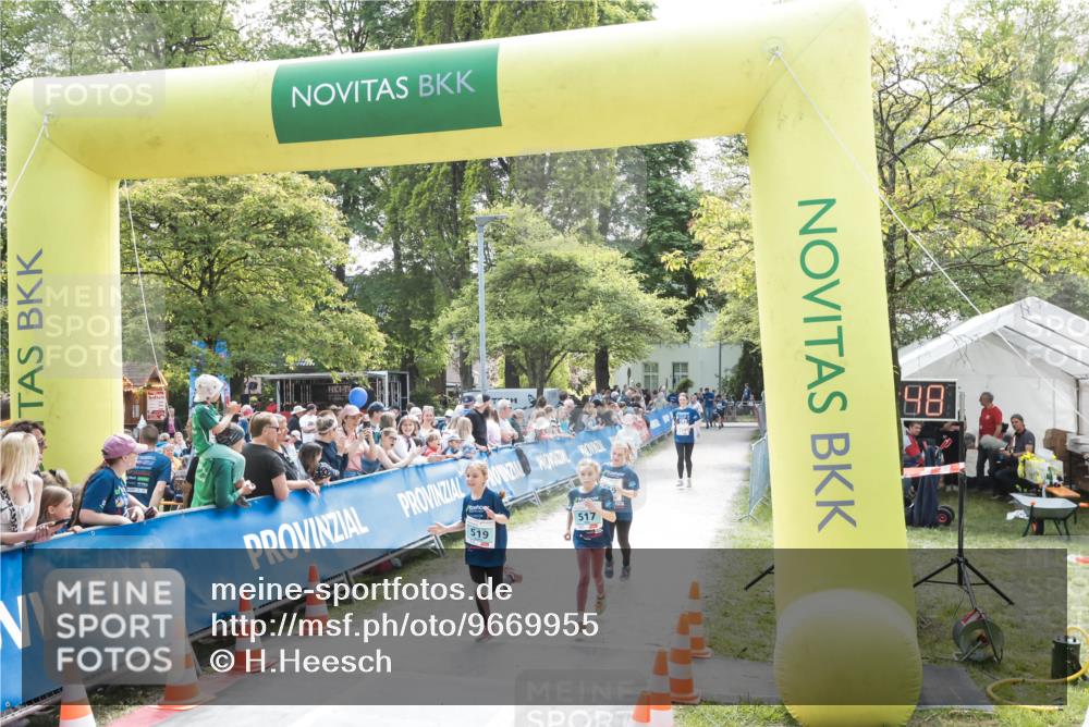 09.05.2026 - Störlauf H.Heesch http://msf.ph/oto/9669955 09.05.2026 13:45:50 Ziel 519, 517, 88 meine-sportfotos.de