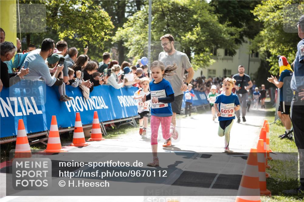 09.05.2026 - Störlauf H.Heesch http://msf.ph/oto/9670112 09.05.2026 13:02:06 Ziel 6132, 509, 6059, 6 meine-sportfotos.de