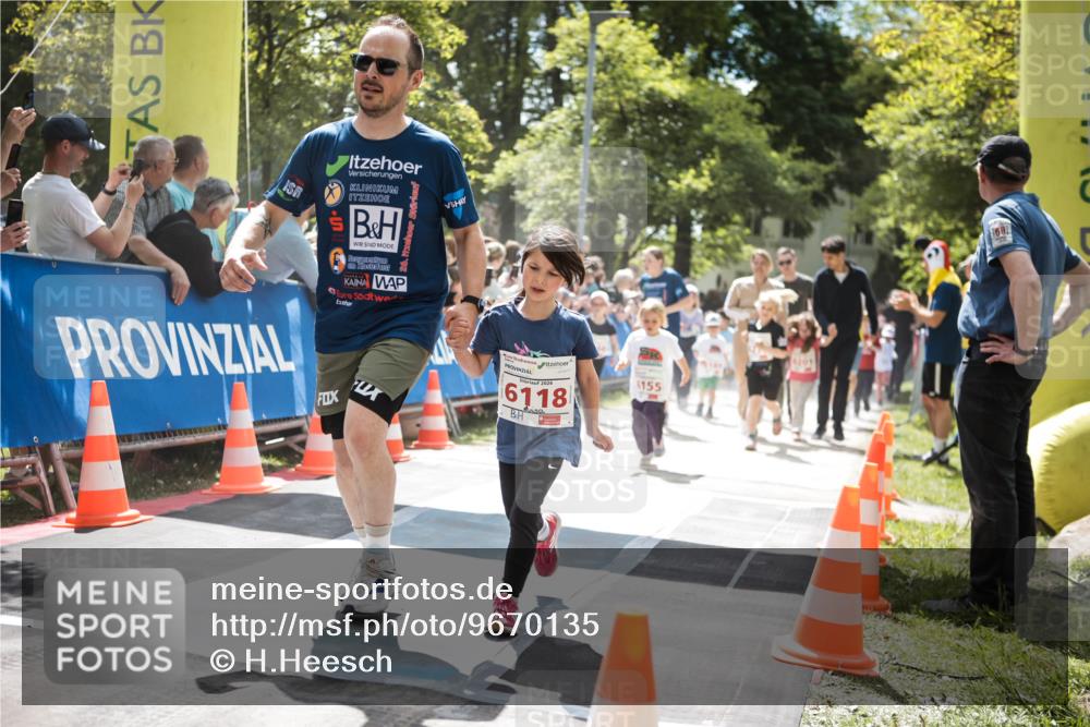 09.05.2026 - Störlauf H.Heesch http://msf.ph/oto/9670135 09.05.2026 13:02:21 Ziel 6118, 155, 1681 meine-sportfotos.de