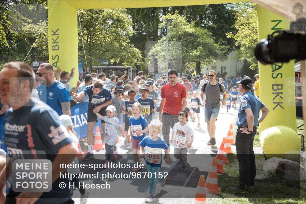 09.05.2026 - Störlauf H.Heesch http://msf.ph/oto/9670152 09.05.2026 13:02:32 Ziel 22, 6055, 6154 meine-sportfotos.de
