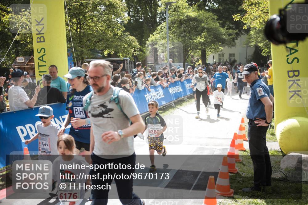 09.05.2026 - Störlauf H.Heesch http://msf.ph/oto/9670173 09.05.2026 13:02:41 Ziel 6176, 628, 61 meine-sportfotos.de