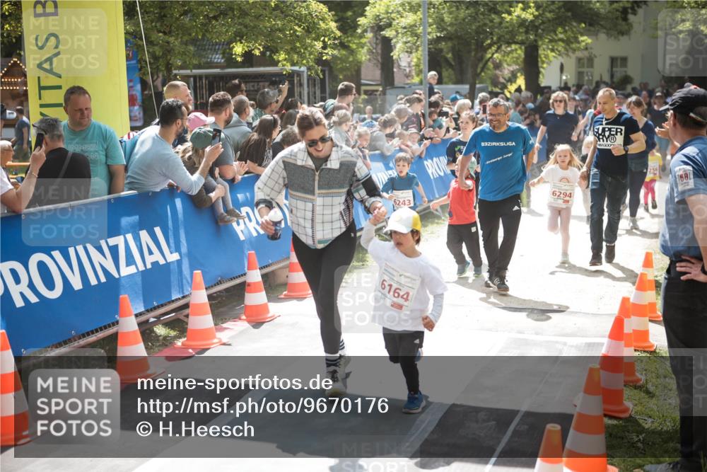 09.05.2026 - Störlauf H.Heesch http://msf.ph/oto/9670176 09.05.2026 13:02:44 Ziel 6243, 6164, 3, 6294, 2, 56, 1681 meine-sportfotos.de