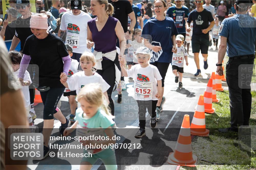 09.05.2026 - Störlauf H.Heesch http://msf.ph/oto/9670212 09.05.2026 13:03:01 Ziel 1531, 6152, 6254, 1849 meine-sportfotos.de