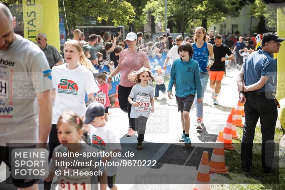 09.05.2026 - Störlauf H.Heesch http://msf.ph/oto/9670222 09.05.2026 13:03:08 Ziel 04, 6141, 218, 6111, 6236 meine-sportfotos.de