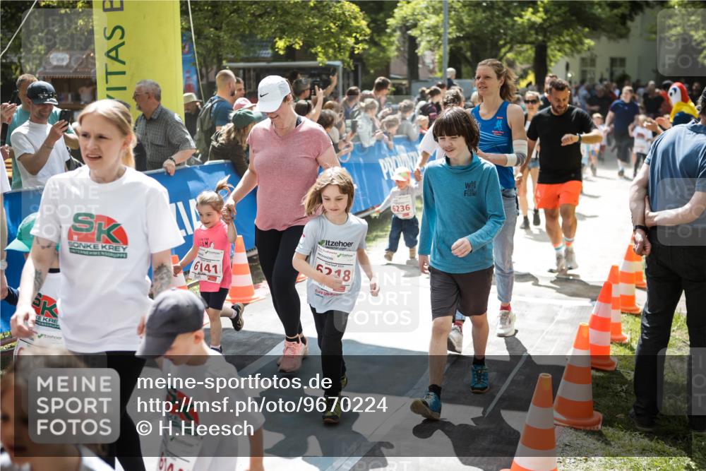 09.05.2026 - Störlauf H.Heesch http://msf.ph/oto/9670224 09.05.2026 13:03:08 Ziel 6141, 6718, 6236 meine-sportfotos.de