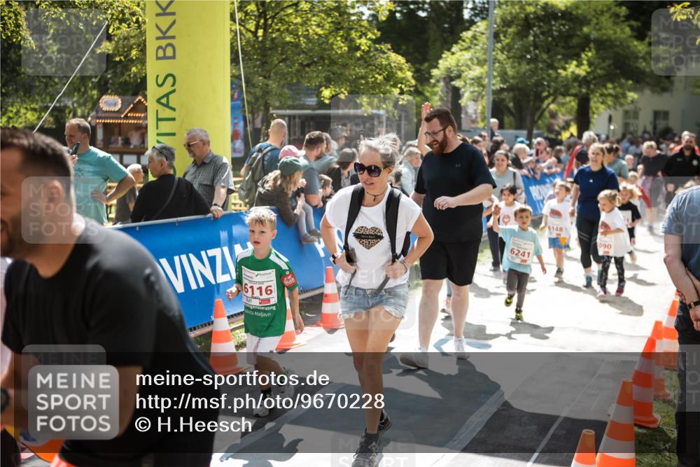 09.05.2026 - Störlauf H.Heesch http://msf.ph/oto/9670228 09.05.2026 13:03:12 Ziel 6116, 6241, 148, 090 meine-sportfotos.de