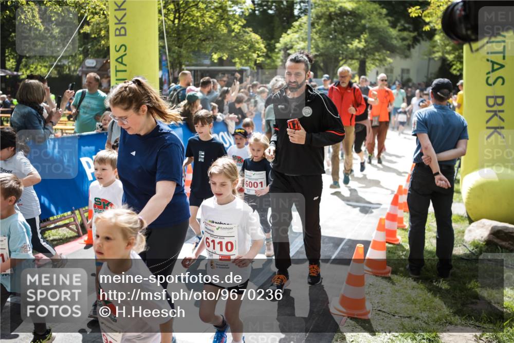 09.05.2026 - Störlauf H.Heesch http://msf.ph/oto/9670236 09.05.2026 13:03:16 Ziel 6001, 6110 meine-sportfotos.de