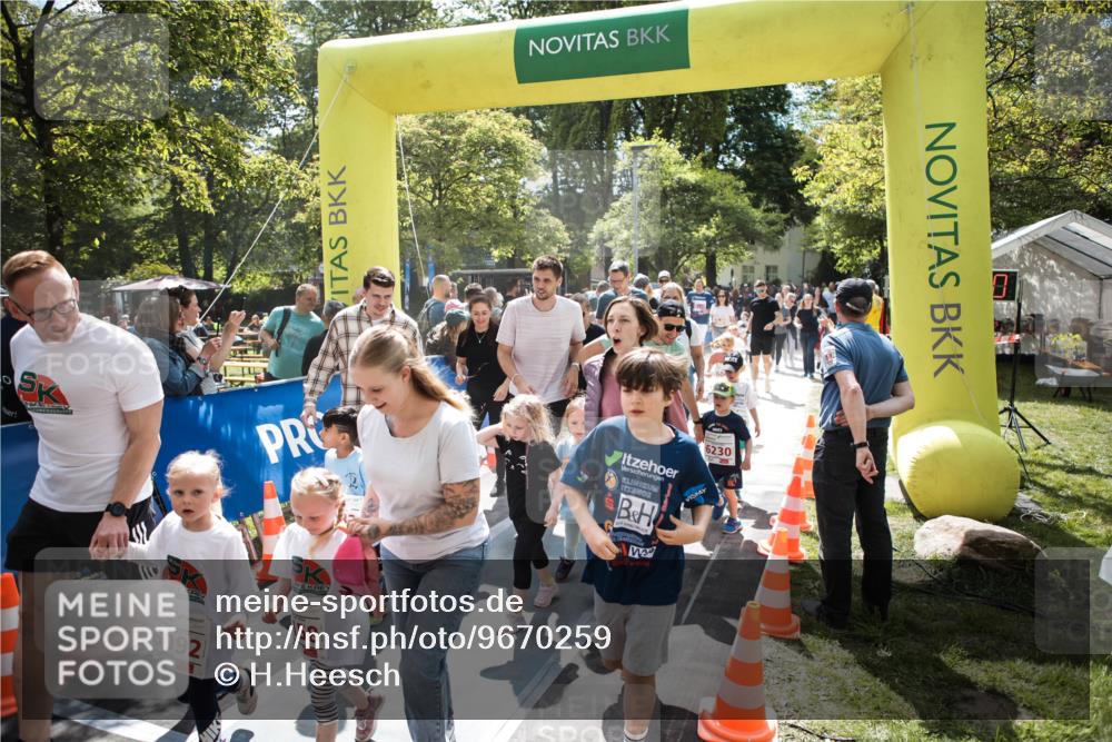 09.05.2026 - Störlauf H.Heesch http://msf.ph/oto/9670259 09.05.2026 13:03:25 Ziel 6230, 6092, 58 meine-sportfotos.de