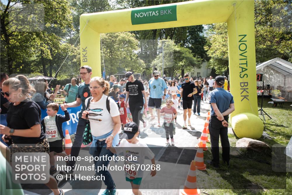 09.05.2026 - Störlauf H.Heesch http://msf.ph/oto/9670268 09.05.2026 13:03:28 Ziel 6048, 167, 2020, 6109, 6003 meine-sportfotos.de