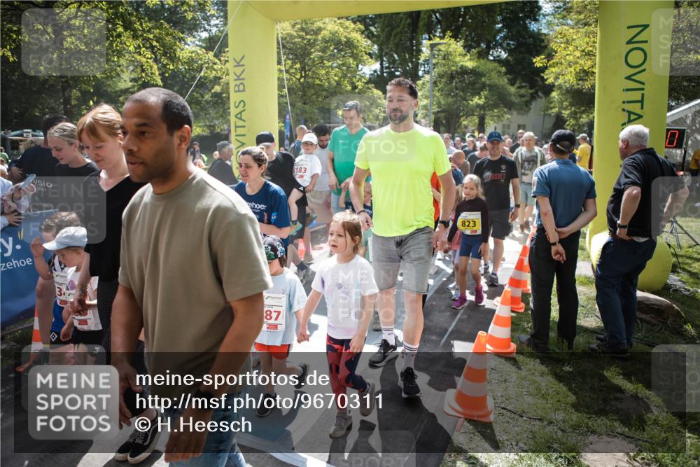 09.05.2026 - Störlauf H.Heesch http://msf.ph/oto/9670311 09.05.2026 13:03:48 Ziel 823 meine-sportfotos.de
