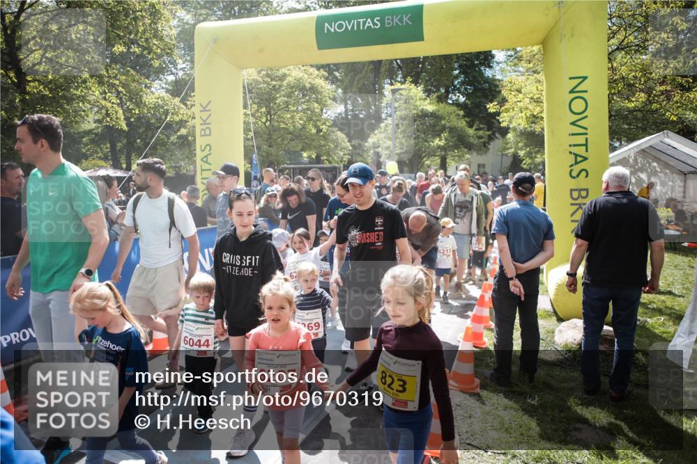 09.05.2026 - Störlauf H.Heesch http://msf.ph/oto/9670319 09.05.2026 13:03:52 Ziel 69, 6213, 6044, 6207, 823, 6155 meine-sportfotos.de