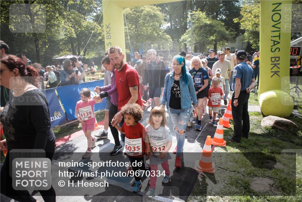 09.05.2026 - Störlauf H.Heesch http://msf.ph/oto/9670334 09.05.2026 13:04:06 Ziel 6139, 6035, 6212, 6216 meine-sportfotos.de