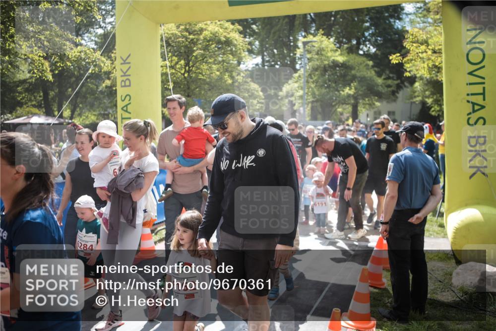 09.05.2026 - Störlauf H.Heesch http://msf.ph/oto/9670361 09.05.2026 13:04:21 Ziel 284, 6162, 6191 meine-sportfotos.de