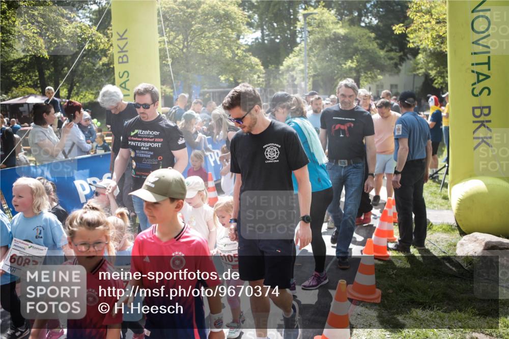09.05.2026 - Störlauf H.Heesch http://msf.ph/oto/9670374 09.05.2026 13:04:29 Ziel 2026, 6083, 2019, 6105 meine-sportfotos.de