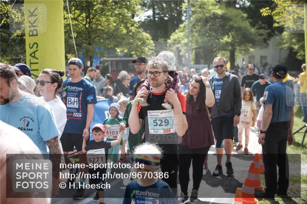 09.05.2026 - Störlauf H.Heesch http://msf.ph/oto/9670386 09.05.2026 13:04:36 Ziel 6271, 6103, 2026, 529, 017, 181 meine-sportfotos.de