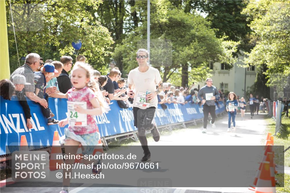 09.05.2026 - Störlauf H.Heesch http://msf.ph/oto/9670661 09.05.2026 13:27:34 Ziel 24, 25, 297, 199 meine-sportfotos.de