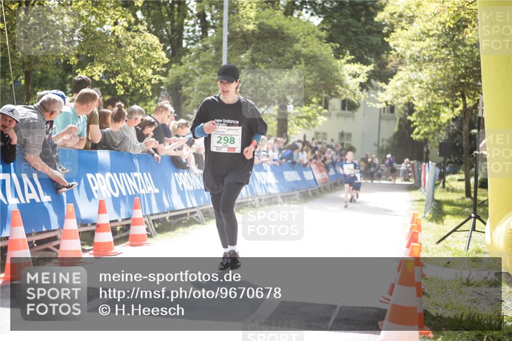09.05.2026 - Störlauf H.Heesch http://msf.ph/oto/9670678 09.05.2026 13:27:46 Ziel 298 meine-sportfotos.de