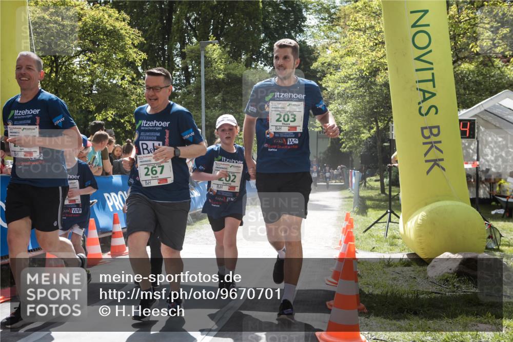09.05.2026 - Störlauf H.Heesch http://msf.ph/oto/9670701 09.05.2026 13:28:06 Ziel 203, 267, 202 meine-sportfotos.de