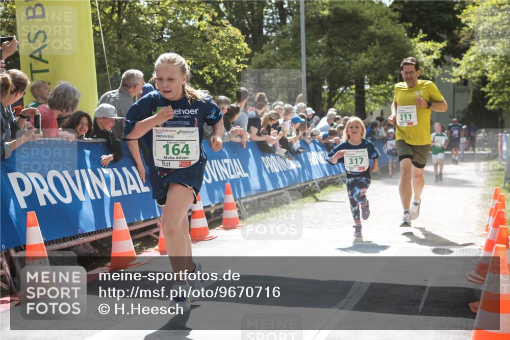 09.05.2026 - Störlauf H.Heesch http://msf.ph/oto/9670716 09.05.2026 13:28:20 Ziel 2026, 164, 317, 311 meine-sportfotos.de