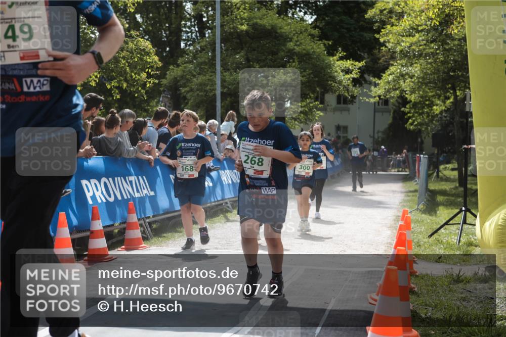 09.05.2026 - Störlauf H.Heesch http://msf.ph/oto/9670742 09.05.2026 13:28:37 Ziel 2025, 49, 268, 300, 168 meine-sportfotos.de