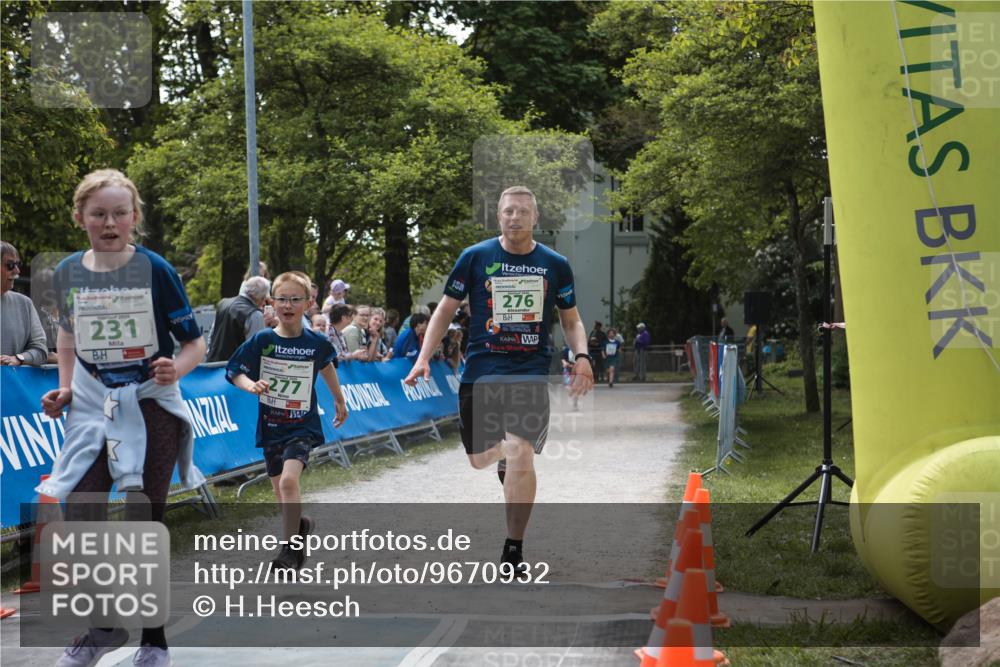 09.05.2026 - Störlauf H.Heesch http://msf.ph/oto/9670932 09.05.2026 13:31:07 Ziel 231, 276, 277 meine-sportfotos.de