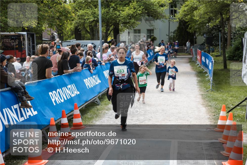09.05.2026 - Störlauf H.Heesch http://msf.ph/oto/9671020 09.05.2026 13:33:14 Ziel 283, 6098, 156, 157 meine-sportfotos.de