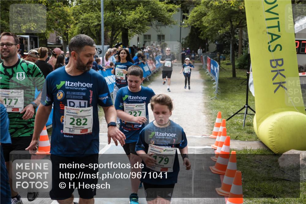 09.05.2026 - Störlauf H.Heesch http://msf.ph/oto/9671041 09.05.2026 13:33:27 Ziel 2026, 177, 2026, 282, 288, 306, 2026, 27, 2026, 479 meine-sportfotos.de
