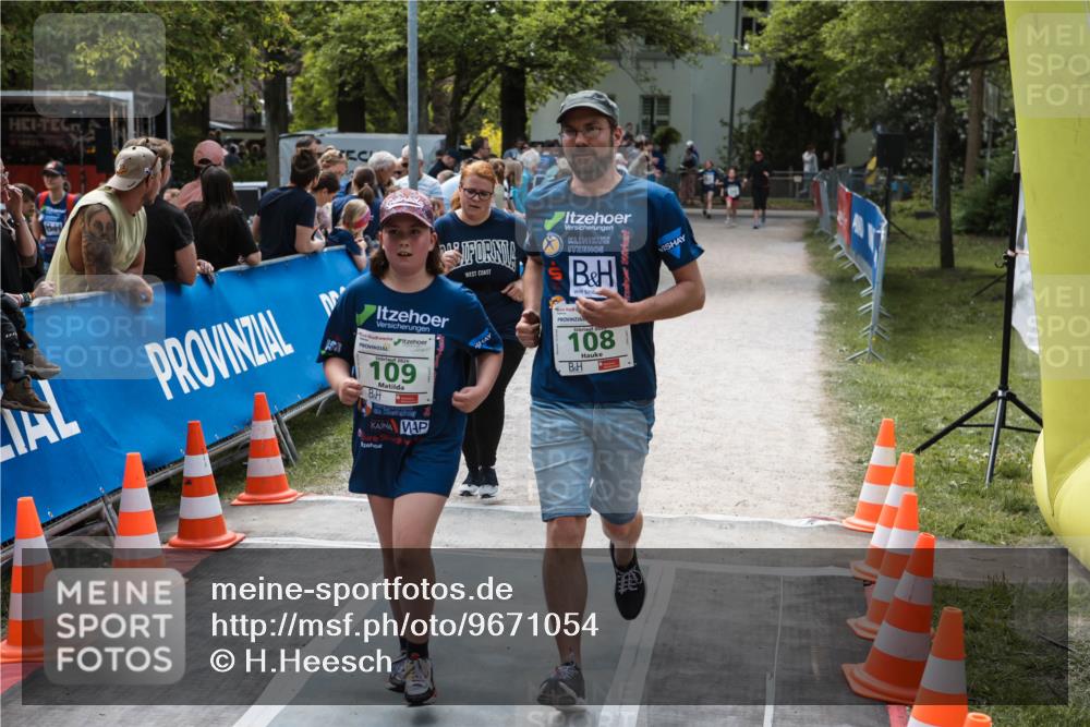 09.05.2026 - Störlauf H.Heesch http://msf.ph/oto/9671054 09.05.2026 13:33:44 Ziel 109, 108 meine-sportfotos.de