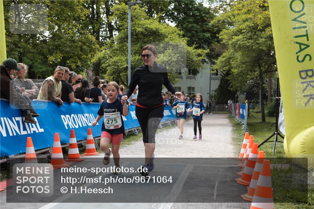 09.05.2026 - Störlauf H.Heesch http://msf.ph/oto/9671064 09.05.2026 13:33:56 Ziel 275 meine-sportfotos.de