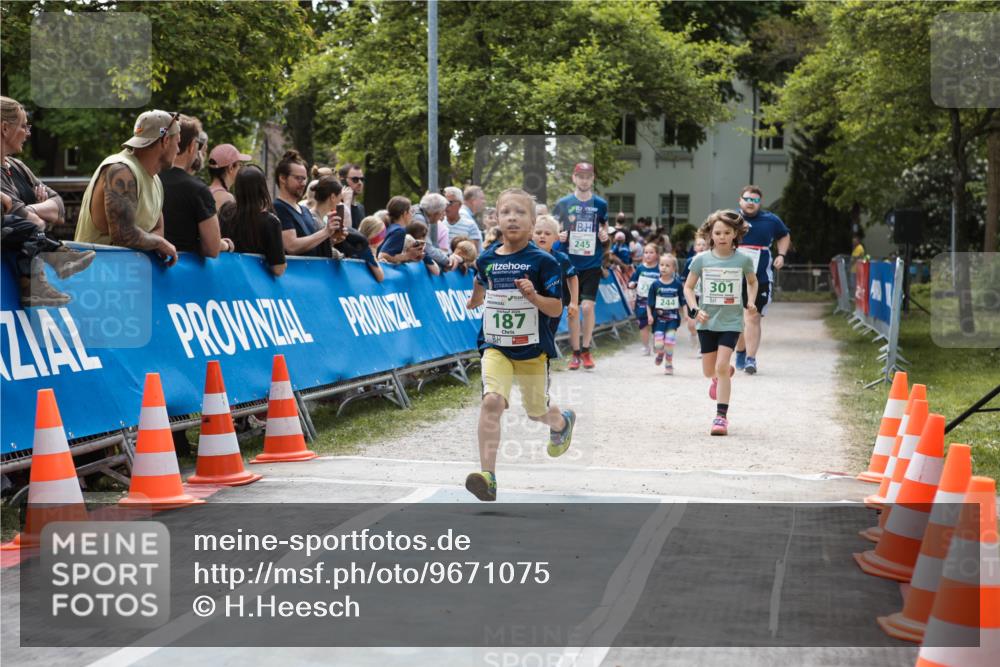 09.05.2026 - Störlauf H.Heesch http://msf.ph/oto/9671075 09.05.2026 13:34:18 Ziel 187, 245, 244, 301 meine-sportfotos.de