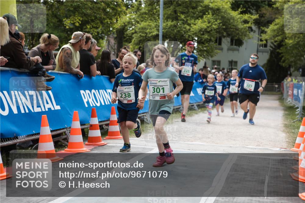 09.05.2026 - Störlauf H.Heesch http://msf.ph/oto/9671079 09.05.2026 13:34:20 Ziel 238, 2026, 301, 245, 244, 307 meine-sportfotos.de