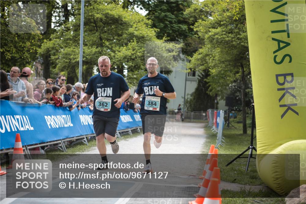 09.05.2026 - Störlauf H.Heesch http://msf.ph/oto/9671127 09.05.2026 13:40:49 Ziel 300, 362, 384 meine-sportfotos.de