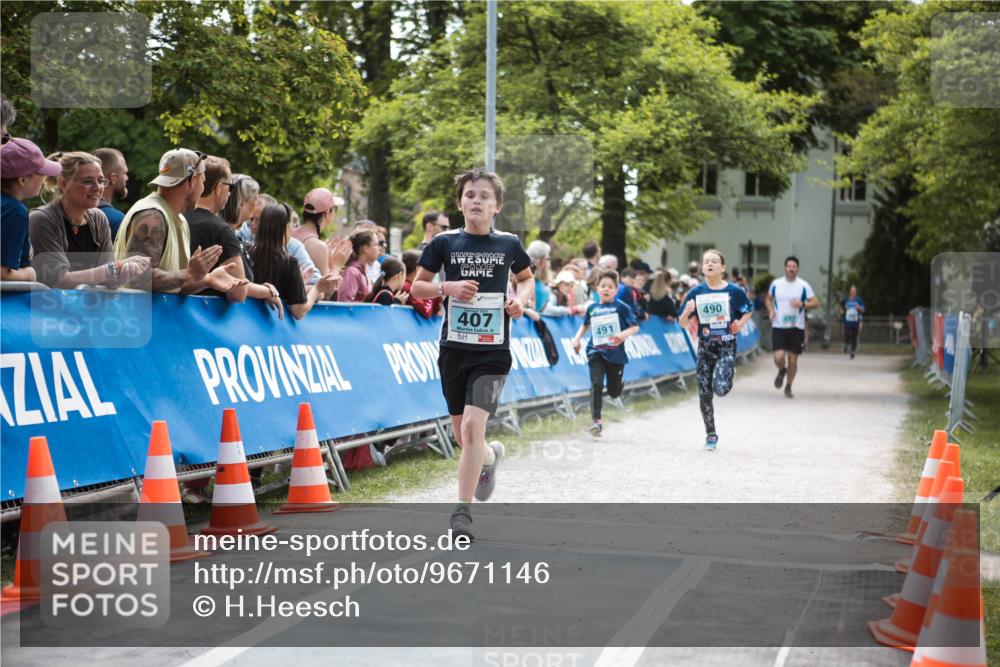 09.05.2026 - Störlauf H.Heesch http://msf.ph/oto/9671146 09.05.2026 13:41:35 Ziel 407, 490, 491 meine-sportfotos.de