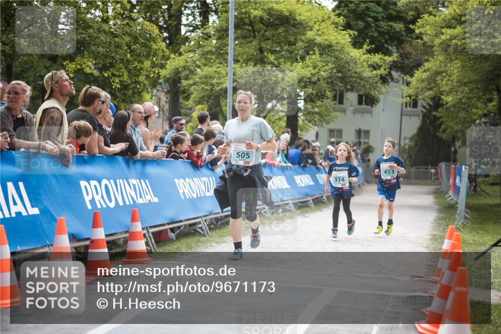 09.05.2026 - Störlauf H.Heesch http://msf.ph/oto/9671173 09.05.2026 13:42:09 Ziel 505, 453, 374 meine-sportfotos.de