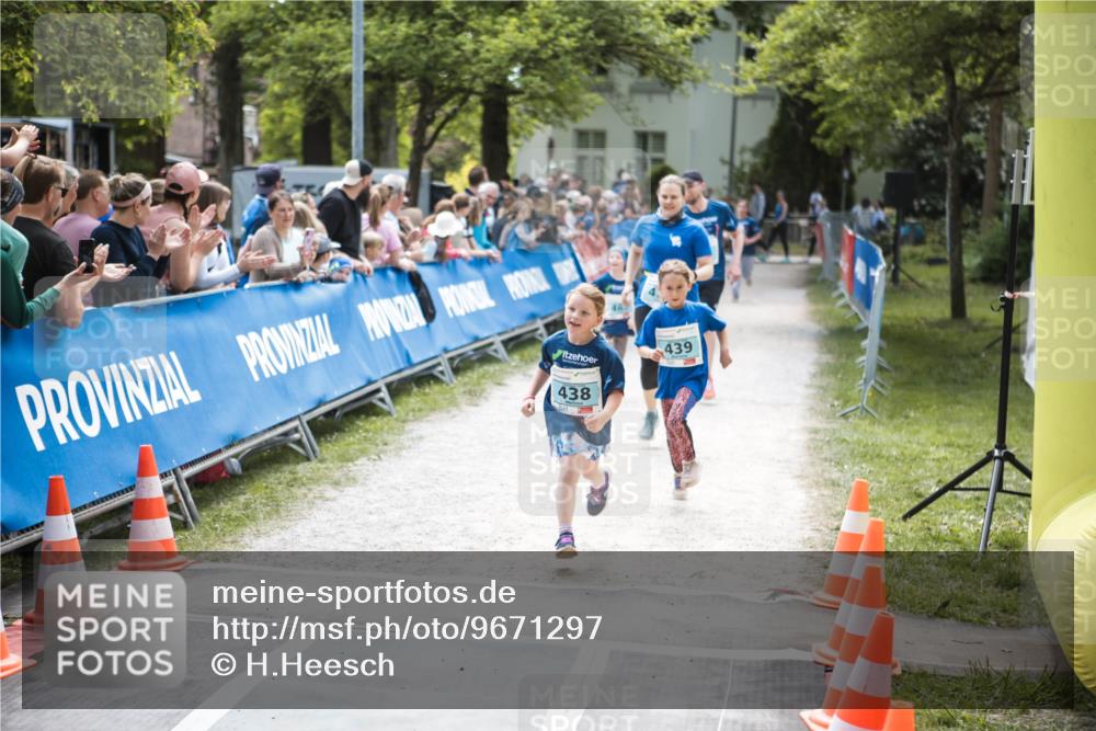 09.05.2026 - Störlauf H.Heesch http://msf.ph/oto/9671297 09.05.2026 13:44:30 Ziel 111, 439, 438 meine-sportfotos.de