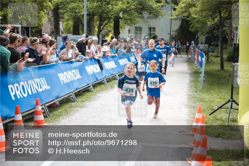 09.05.2026 - Störlauf H.Heesch http://msf.ph/oto/9671298 09.05.2026 13:44:30 Ziel 438, 439 meine-sportfotos.de